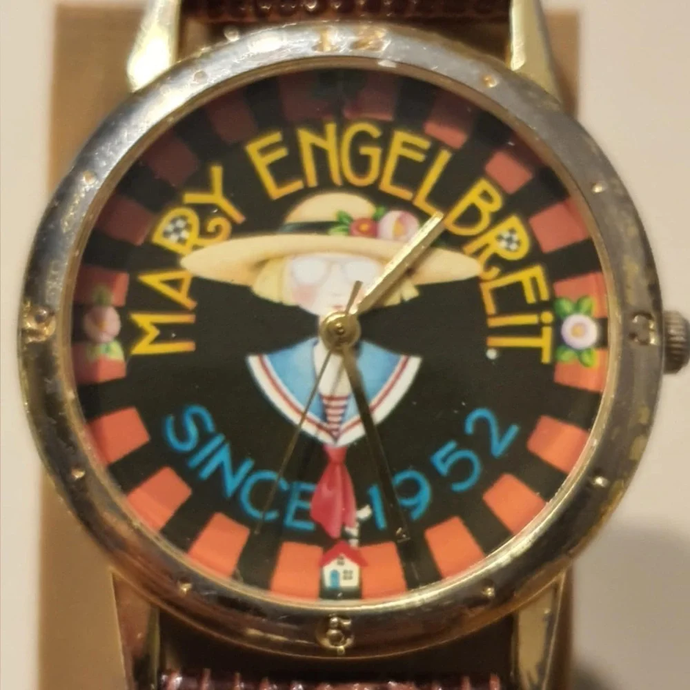 🦋10/$20🦋 Vintage Mary Englebreit Since 1952 Goldtone Leather Women's Watch - Picture 1 of 4